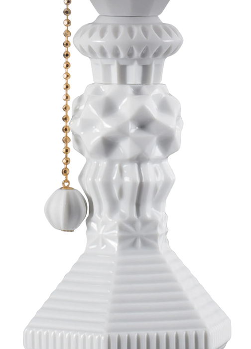 Lladro Belle de Nuit Table Lamp. White (UK)