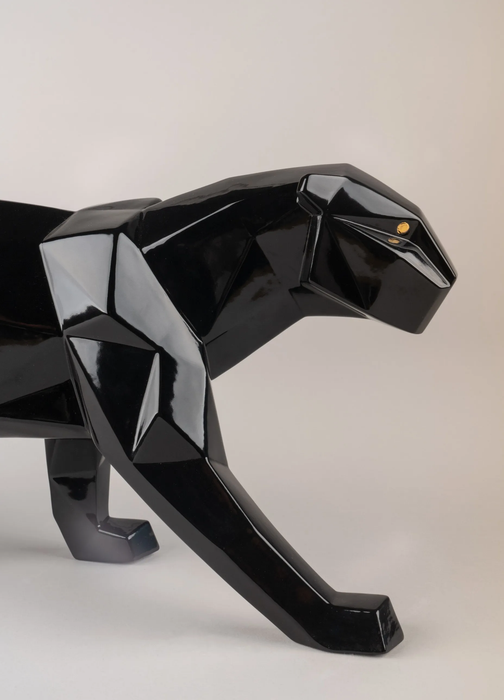 Lladro Panther Figurine. Glazed Black