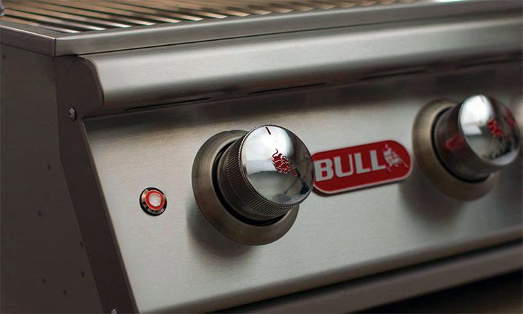 Bull BBQ Outlaw 4 Burner Gas Barbecue Cart